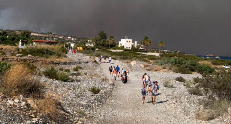 Grecia enfrenta la ola de calor más extensa de toda su historia. Foto: EFE.