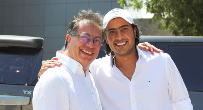 Gustavo y Nicolás Petro. Foto: Instagram @nicolaspetrob