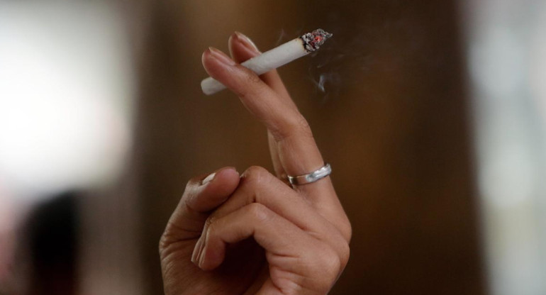 Cigarrillo, salud. Foto: EFE