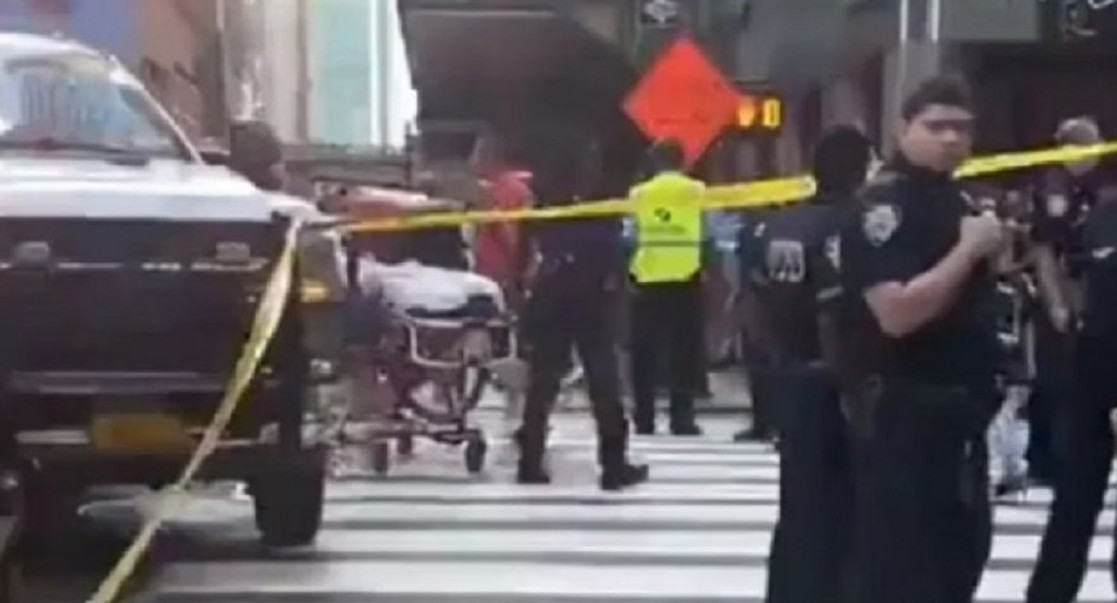 Personas atropelladas en Manhattan. Foto: captura de video.