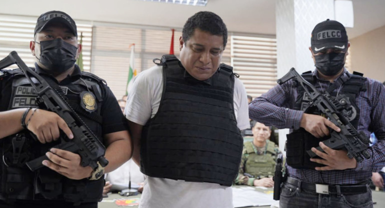 Policía de Bolivia detuvo al "administrador financiero" y guardaespaldas de Sebastián Marset. Foto: Twtter @Pol_Boliviana.