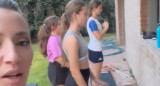 Mica Viciconte entrenando con las hijas de Nicole Neumann. Foto: captura.