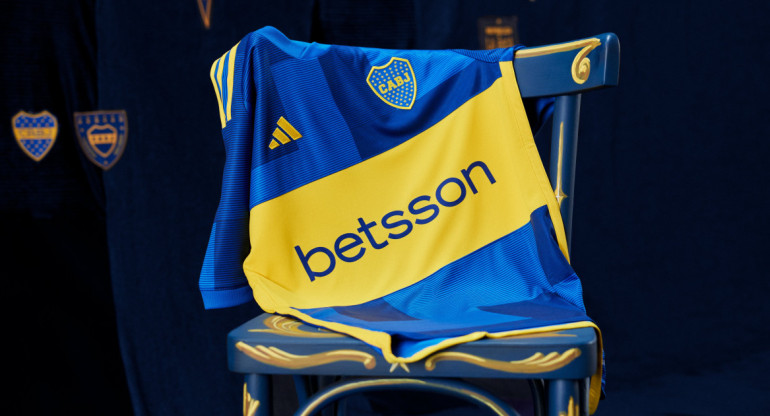 Nueva camiseta de Boca para la temporada 23-24. Foto: @BocaJrsOficial.