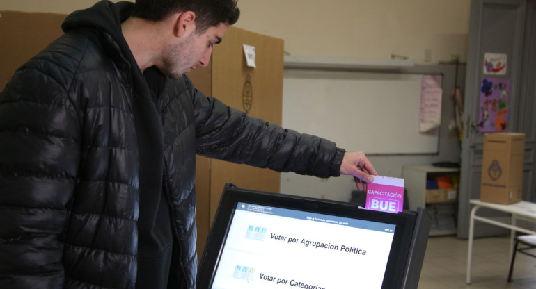 Voto electrónico en la Ciudad. Foto: NA