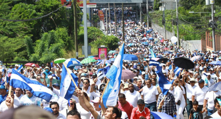Movilización en Honduras. Foto: Twitter.