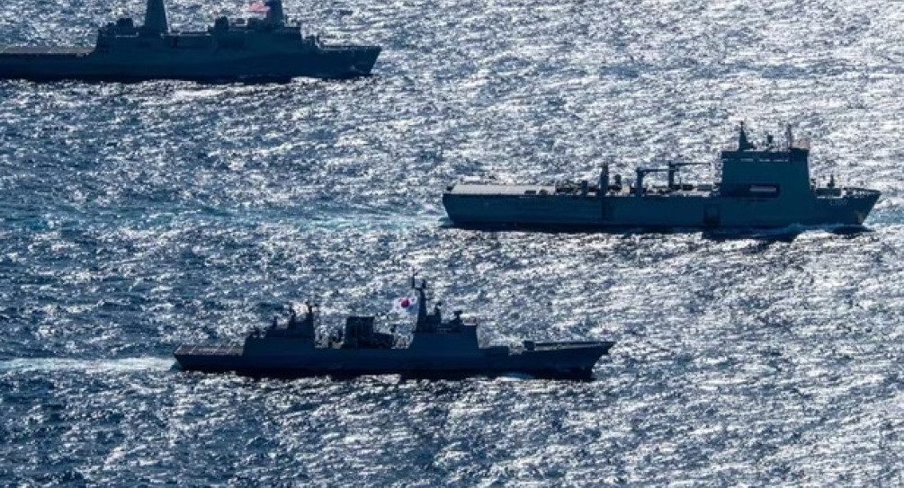 Ejercicios militares conjuntos en el mar de China Meridional.