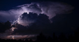 La tormenta de Santa Rosa llega entre los últimos cinco días de agosto y primeros cinco de septiembre. Foto: Unsplash.