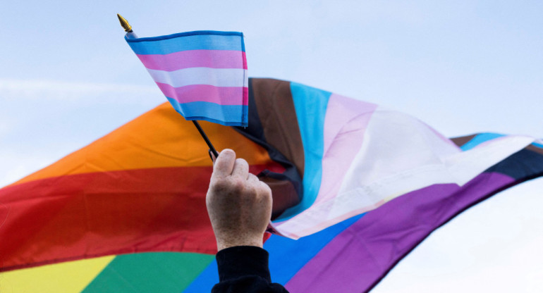 Bandera LGBTIQ+. Foto: Reuters.