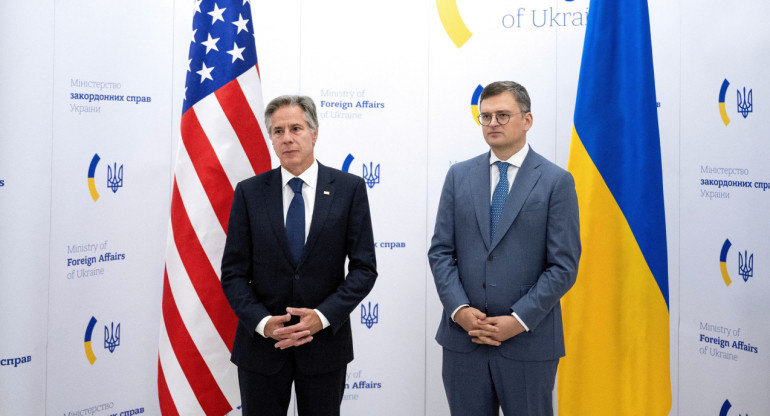 Antony Blinken y Dmitro Kuleba en Kiev. Foto: Reuters.