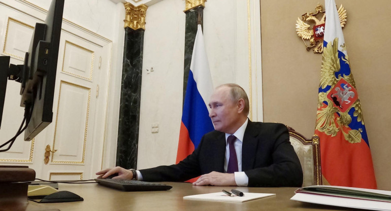 Vladimir Putin votó de manera online en las elecciones regionales de Rusia. Foto: EFE.