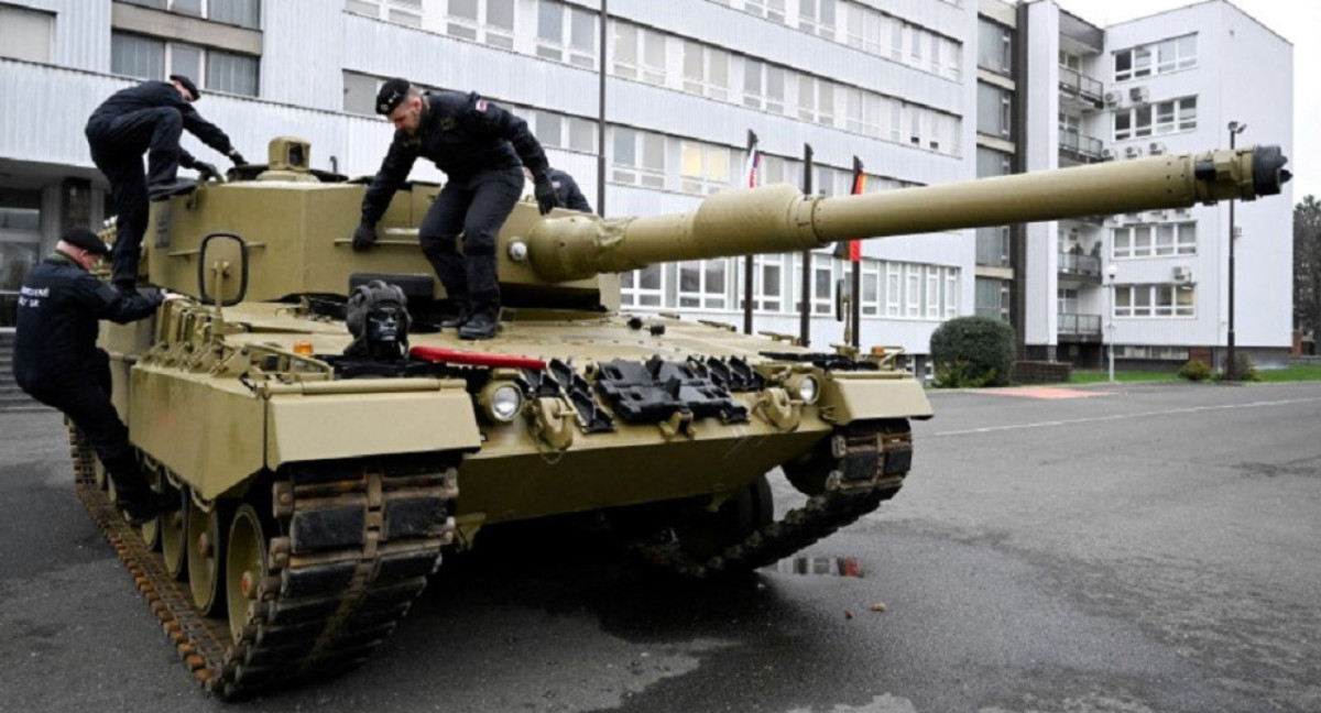 Tanque blindado para Ucrania. Foto: Reuters.