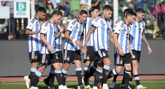 Festejo de la Selección argentina ante Bolivia por las Eliminatorias. Foto: Telam.