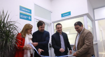 Inauguración de  laboratorio en Villa Vatteone. Foto: gba.gob.ar