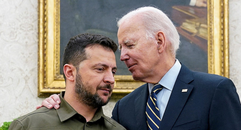 Volodimir Zelenski y Joe Biden. Foto: Reuters.