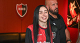 Nicki Nicole fue a ver a Newells Old Boys. Foto: X @Newells.