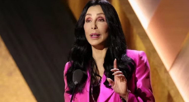 Acusaron a Cher de contratar a cuatro hombres para secuestrar a su propio hijo: los motivos. REUTERS