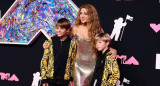 Shakira junto a sus hijos. Foto: Reuters.