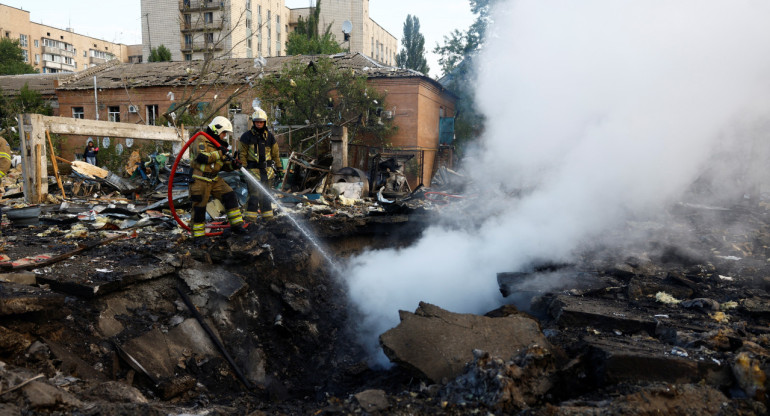 Ataque ruso en Jarkov. Foto: REUTERS.