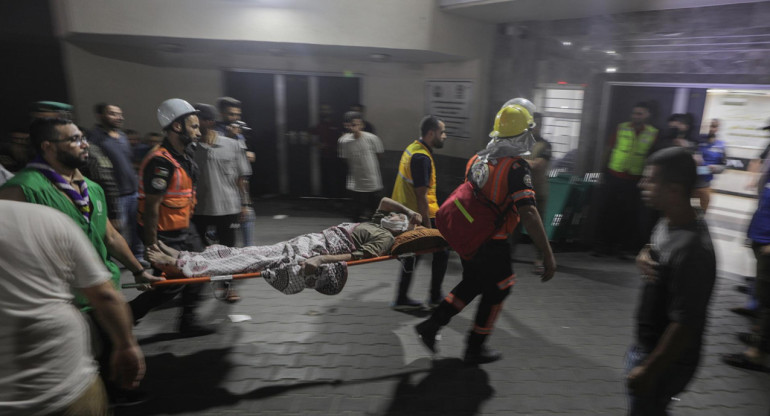 Palestinos se atienden en hospitales de Gaza. Foto: Reuters.