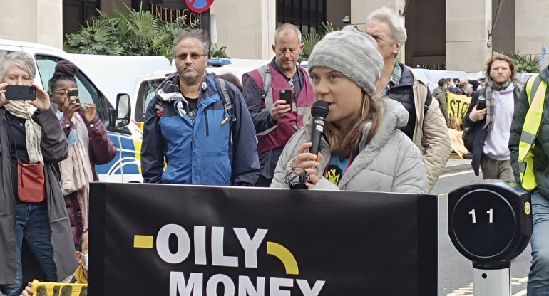 Greta Thunberg y su participación en la protesta efectuada en Londres. Foto: EFE.