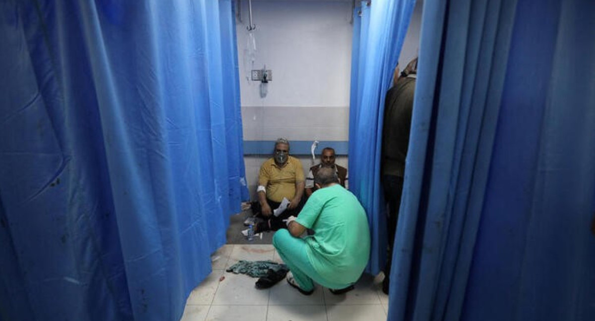 Bombardeo contra un hospital en la Franja de Gaza. Foto: REUTERS.