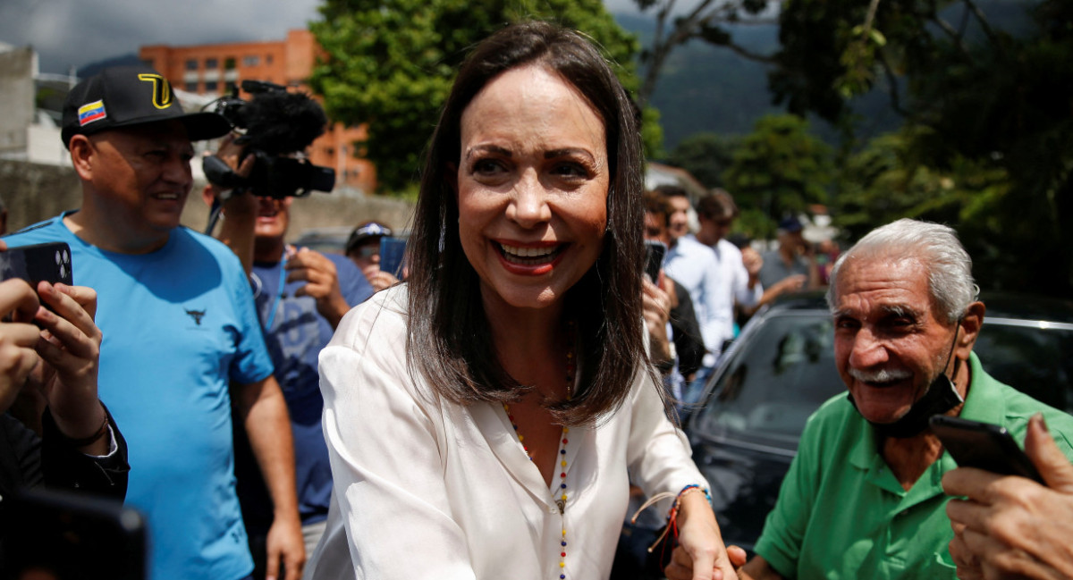 María Corina Machado yendo a votar. Foto: Reuters.