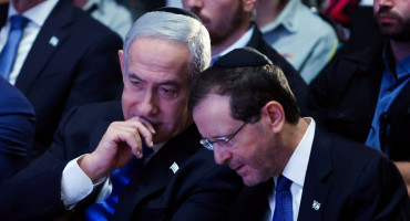 Benjamin Netanyahu y Isaac Herzog. Foto: REUTERS.