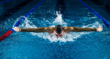 Natación, el deporte más recomendado por Harvard. Foto: Unsplash