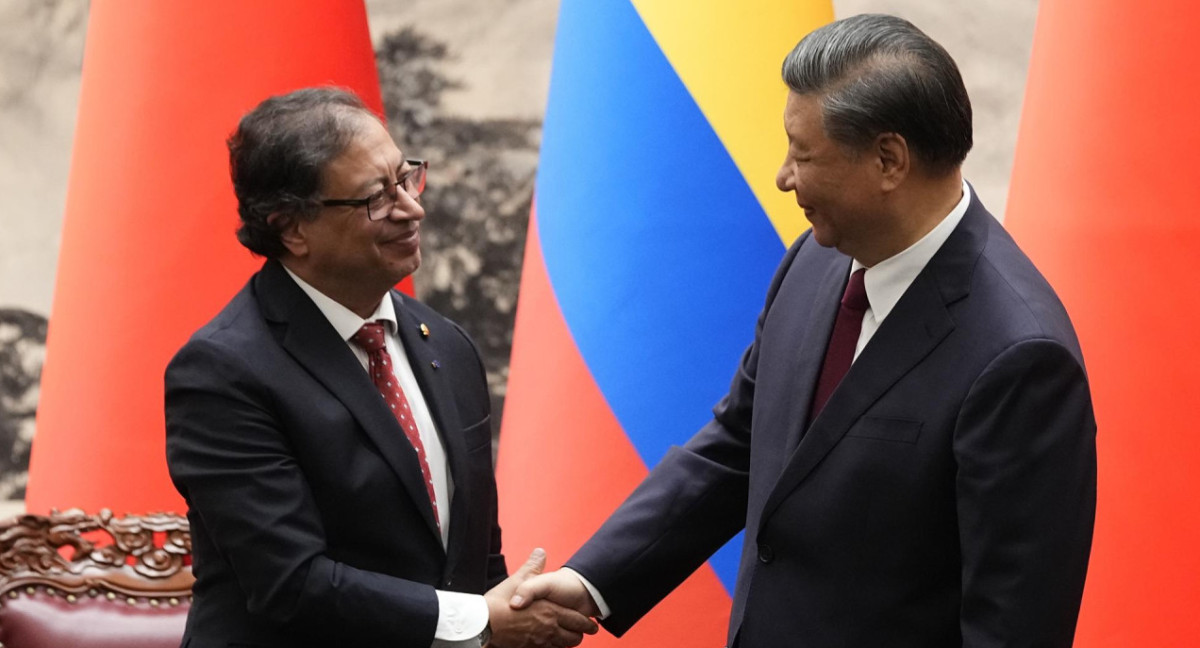 Gustavo Petro y Xi Jinping. Foto: EFE.