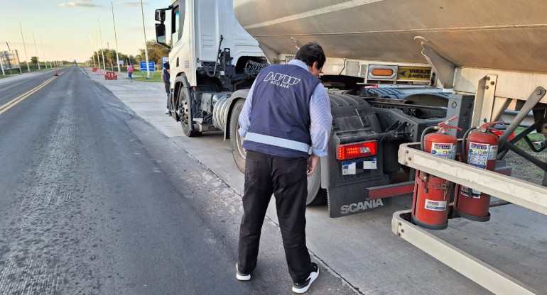 La Aduana denunció el contrabando de combustible por $2.600 millones. Foto: Aduana.