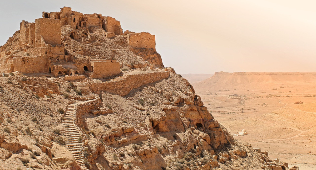 Ruinas en el desierto de Sahara. Foto: Pixabay.