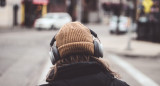 Escuchar música. Foto: Unsplash.