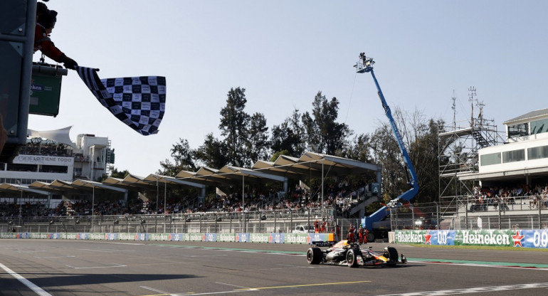 Max Verstappen ganó el Gran Premio de México de Fórmula 1. Foto: Reuters.