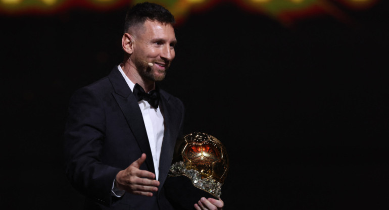 Lionel Messi ganó su octavo Balón de Oro. Foto: NA