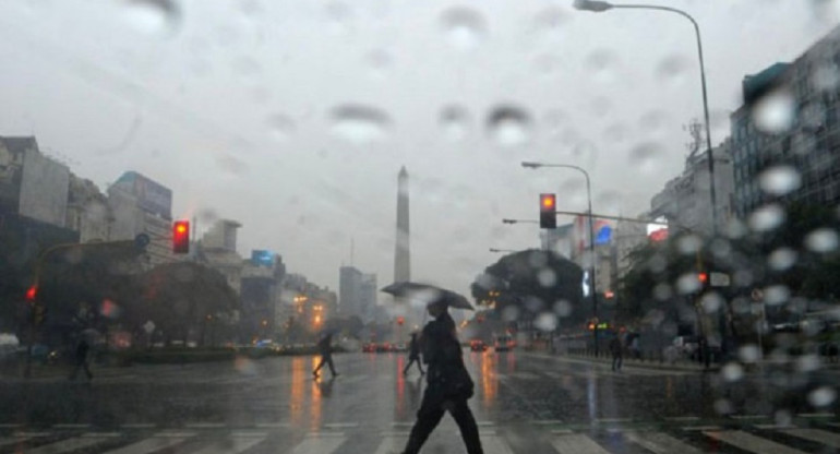 Lluvia en Buenos Aires. Foto: NA.