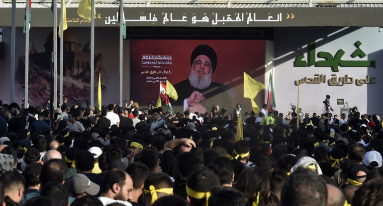 El líder del grupo libanés Hezbollah, Hasán Nasrala, durante su discurso. Foto: EFE.