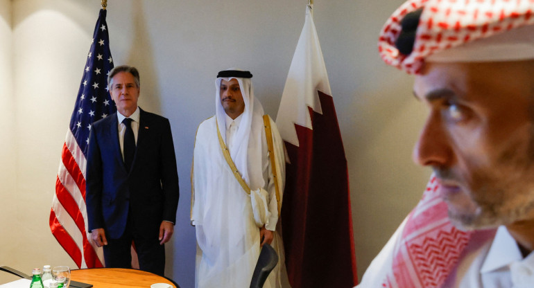 Blinken en reunión con líderes árabes en Jordania. Foto: Reuters.