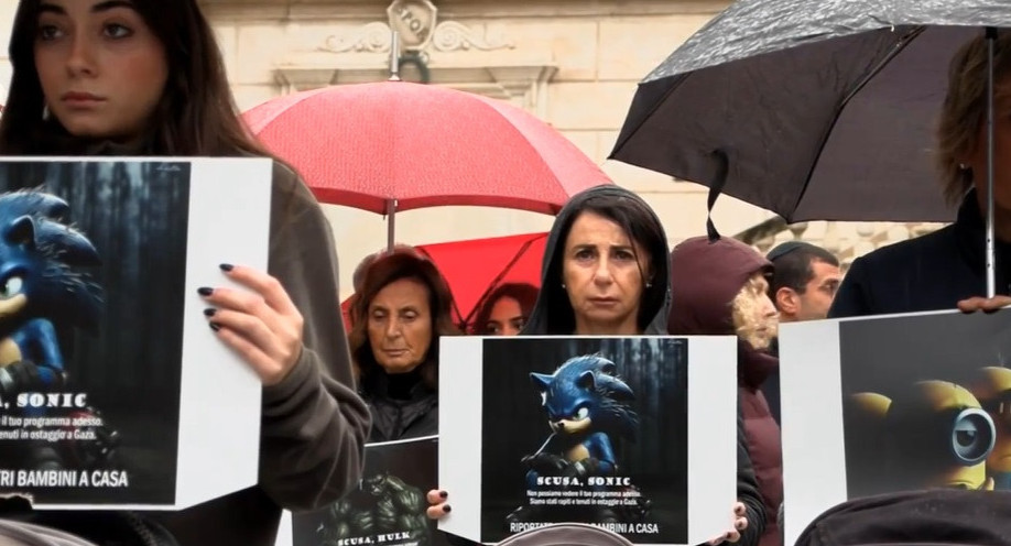 Flashmob en Roma para pedir liberación de rehenes israelíes. Foto: captura Viory.