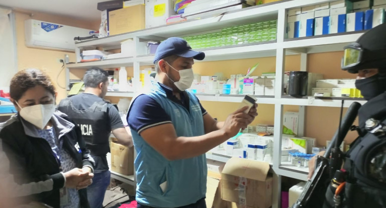 Desarticulan en Ecuador una red de presunta falsificación de medicamentos contra el cáncer. Foto: Twitter/ @Arcsa_Ec