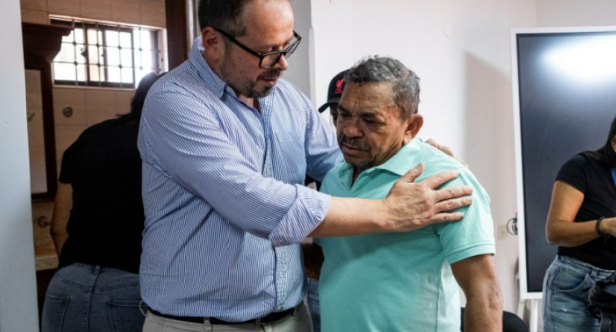 El padre de Luis Díaz tras ser liberado. Foto: NA