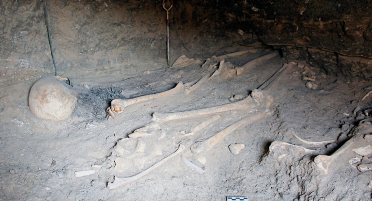 Los restos de la mujer encontrados en Egipto. Foto: Proyecto Amarna