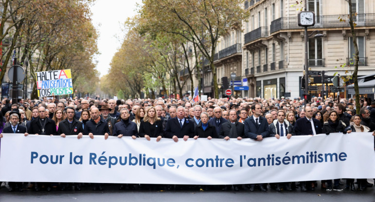 "Por la República, contra el antisemitismo". Foto: Reuters