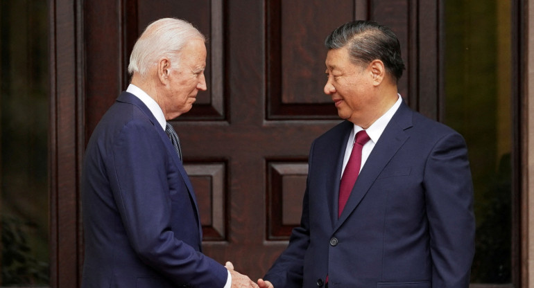 Encuentro de Joe Biden y Xi Jinping. Foto: REUTERS.