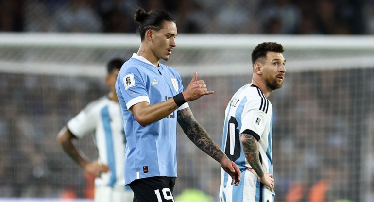 Darwin Núñez, Argentina vs. Uruguay, Eliminatorias. Foto: Reuters.