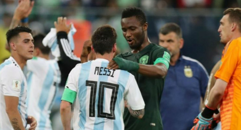 John Obi Mikel develó el plan para detener a Lionel Messi. Foto: NA.