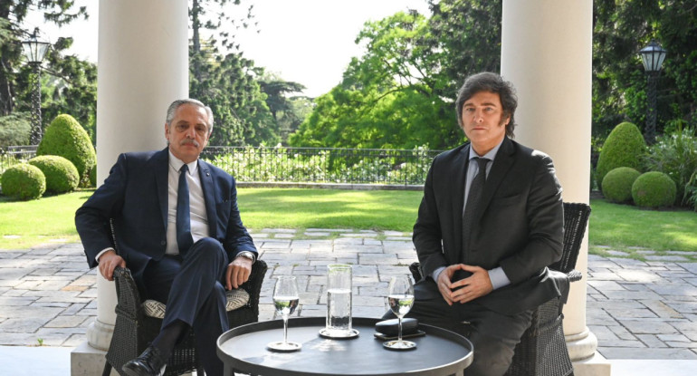 Alberto Fernández y Javier Milei. Foto: NA.