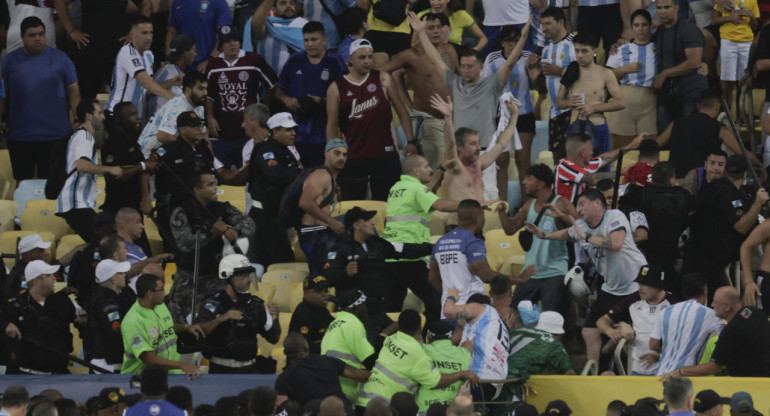 Incidentes en el Brasil - Argentina por Eliminatorias. Foto: EFE.