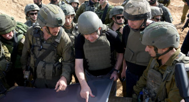 Netanyahu en la Franja de Gaza. Foto: Reuters.