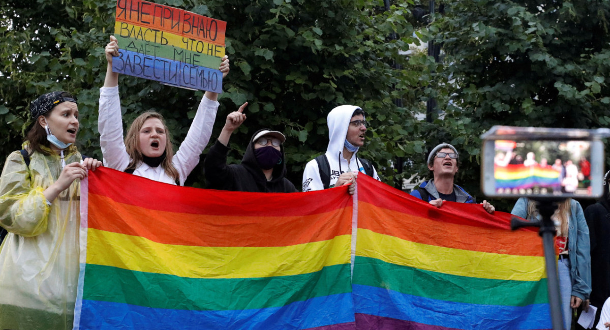 La Corte Suprema de Rusia prohíbe el movimiento LGBTQ+ por considerarlo "extremista". Reuters