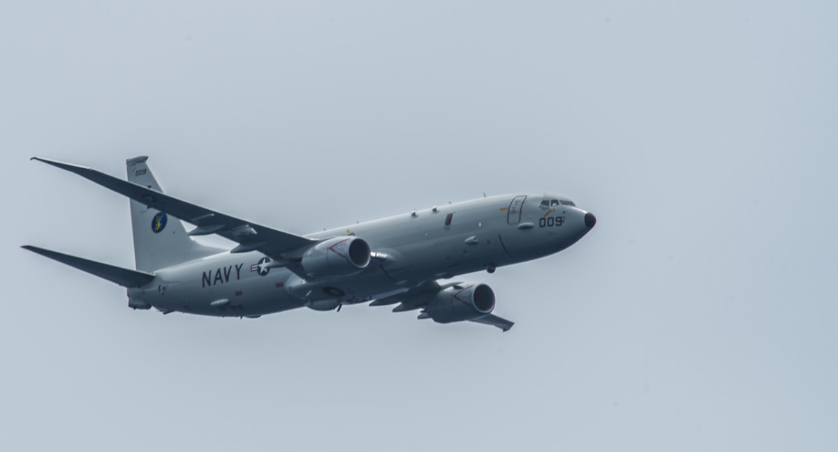 Avión estadounidense sobrevoló el estrecho de Taiwán. Foto: Reuters.